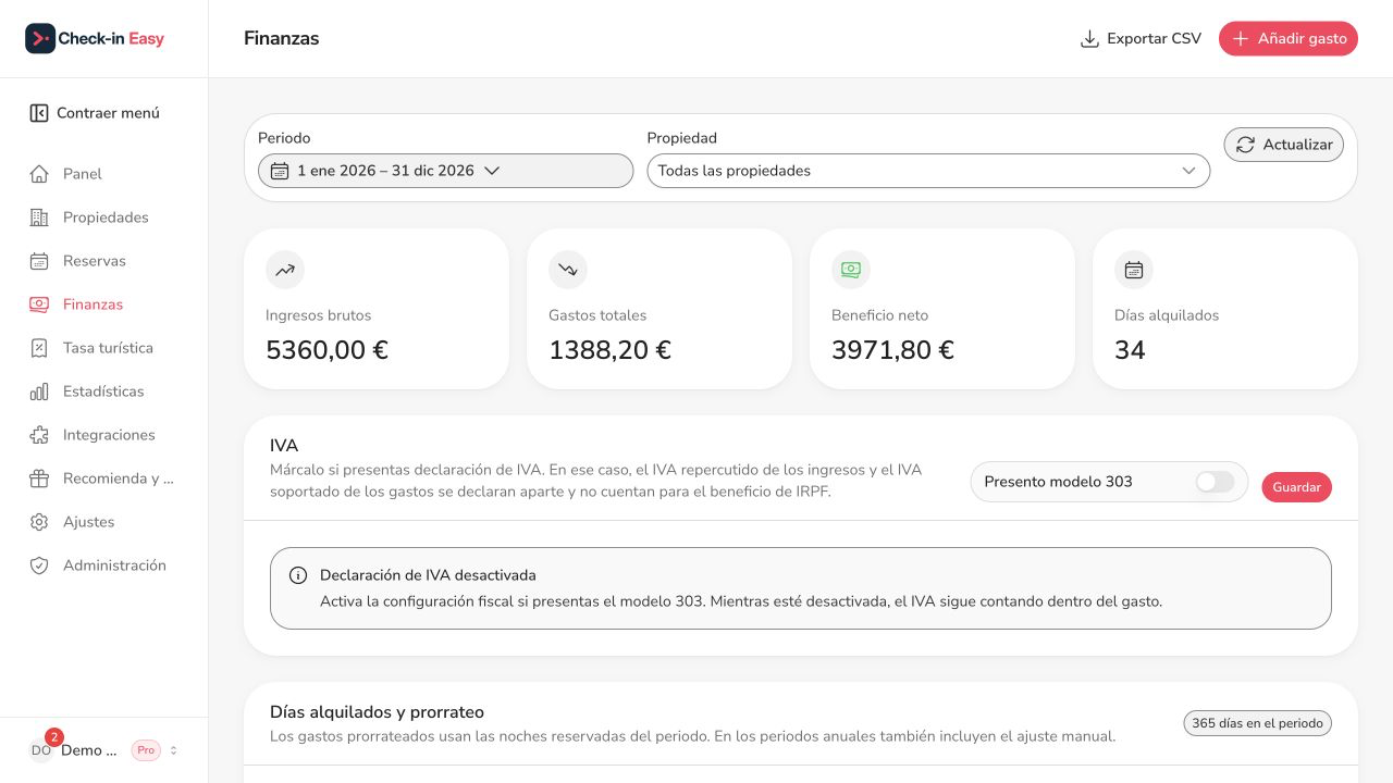 Panel financiero de Check-in Easy con resúmenes de ingresos y gastos